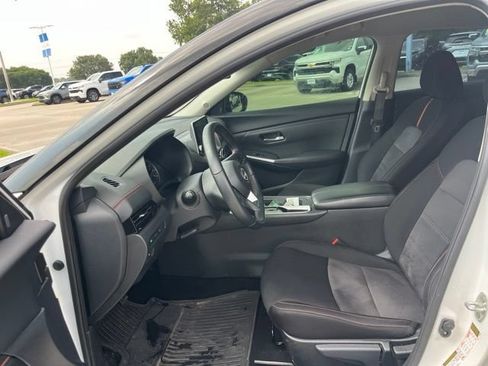 Used 2024 Nissan Sentra SR FWD image 14
