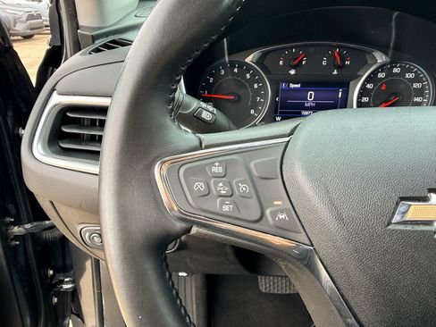 Used 2021 Chevrolet Equinox LT FWD image 15