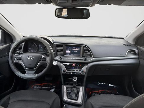 Used 2018 Hyundai Elantra Value Edition FWD image 22