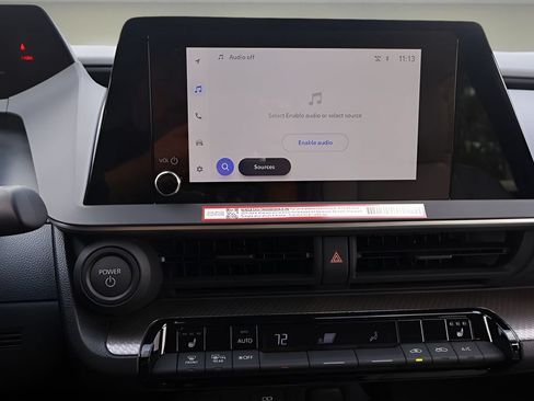 Certified 2026 Toyota Prius XLE FWD image 21