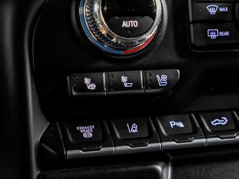 Used 2022 GMC Sierra 3500 Denali AWD/4WD image 27