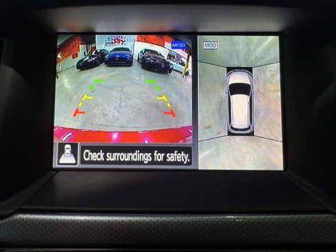 Used 2019 Nissan Pathfinder SL FWD image 31