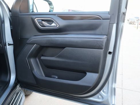 Certified 2024 GMC Yukon XL SLE w/ Gmc Pro Safety Plus Package image 12