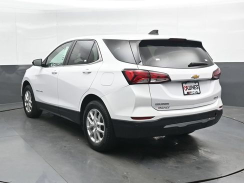Used 2024 Chevrolet Equinox LT AWD/4WD image 10