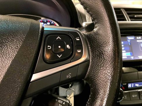 Used 2015 Toyota Camry XSE image 24