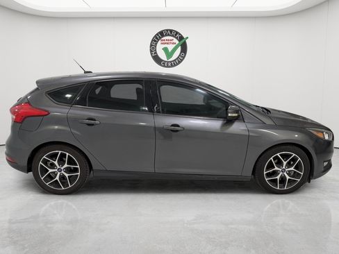 Used 2018 Ford Focus SEL FWD image 6