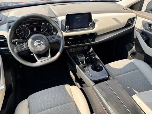 Used 2023 Nissan Rogue SV FWD image 16