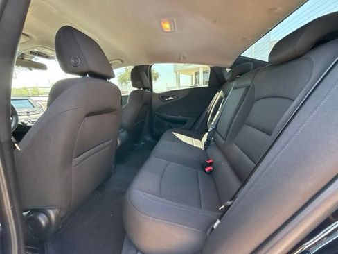 Used 2017 Chevrolet Malibu LS FWD image 11