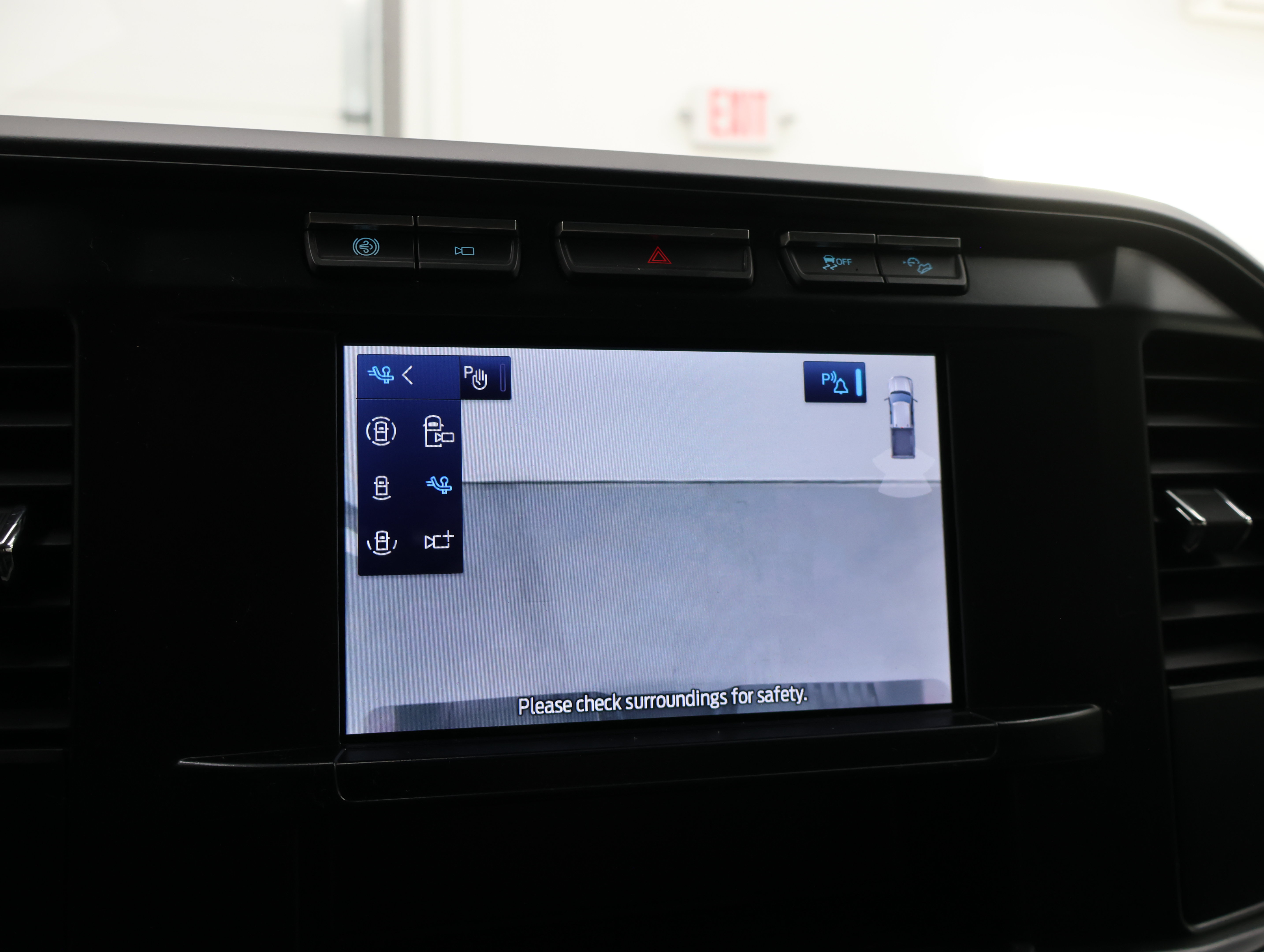 Used 2023 Ford F250 XL w/ 360-Degree Camera Package AWD/4WD image 19