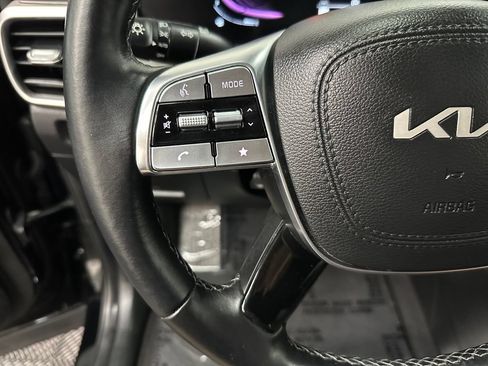 Used 2025 Kia Telluride AWD image 15
