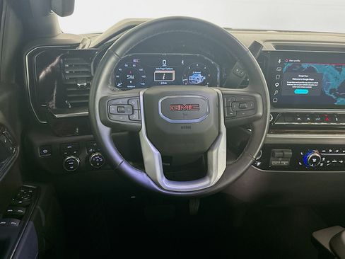 Used 2025 GMC Sierra 1500 Elevation AWD/4WD image 17