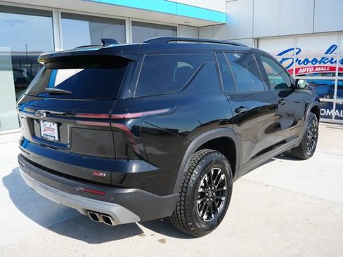 Used 2025 Chevrolet Traverse Z71 AWD/4WD image 35