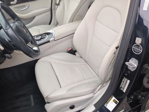 Used 2017 Mercedes-Benz C 300 Sedan image 16
