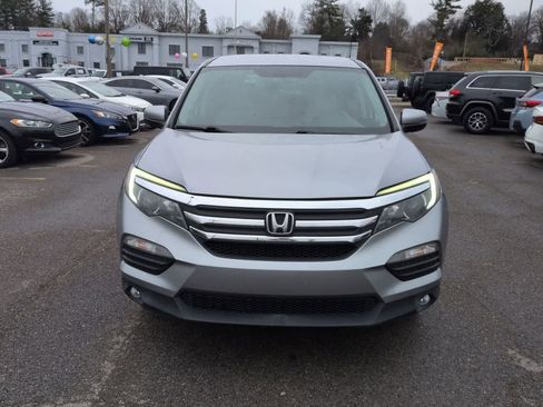 Used 2018 Honda Pilot EX image 3