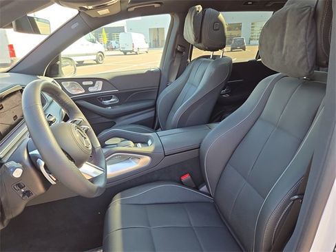 New 2025 Mercedes-Benz GLS 580 4MATIC image 27