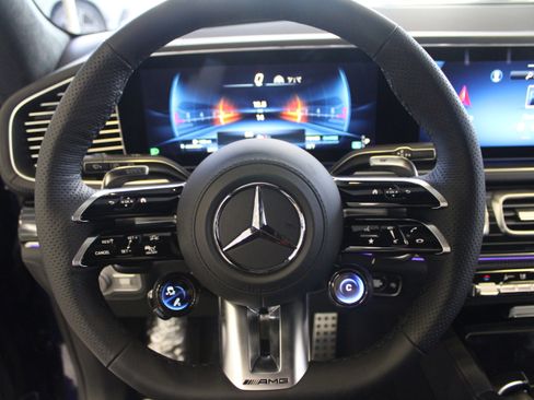 New 2026 Mercedes-Benz GLS 63 AMG 4MATIC image 18