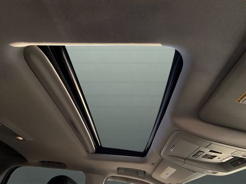 Used 2018 Chevrolet Silverado 1500 LTZ Z71 w/ LTZ Plus Package image 19