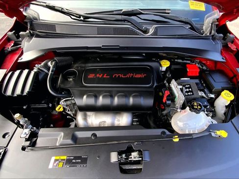 Used 2022 Jeep Compass Limited w/ (RED) Package image 28