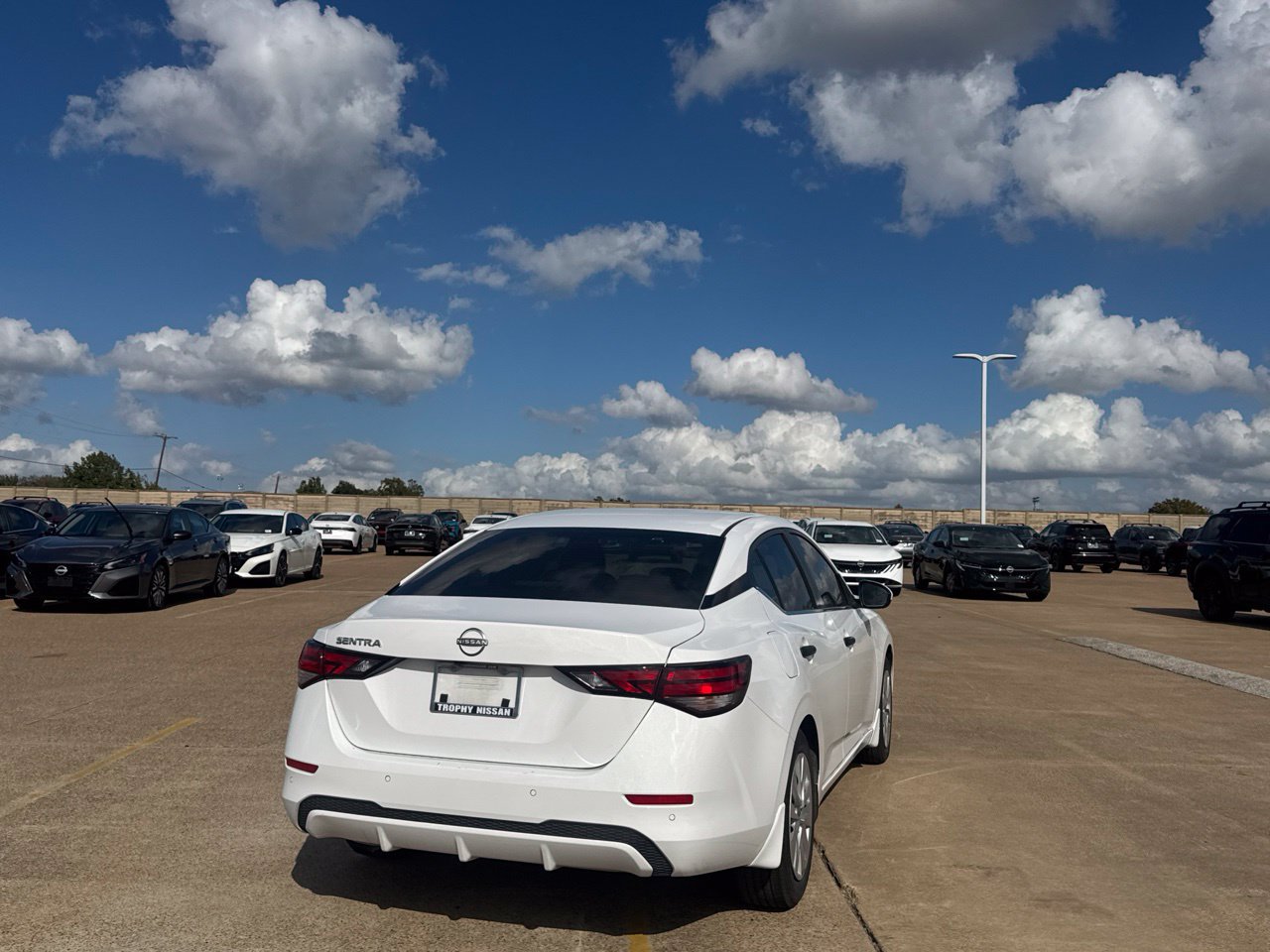 Used 2025 Nissan Sentra S FWD image 24
