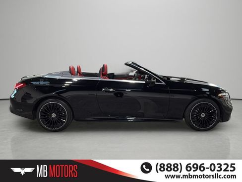 Used 2024 Mercedes-Benz CLE 300 4MATIC Cabriolet w/ Driver Assistance Package image 5