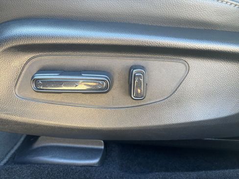 Used 2025 Honda HR-V EX-L image 23