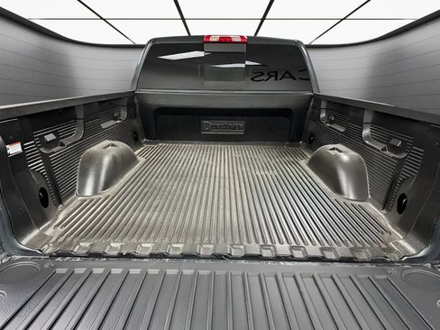 Used 2018 Chevrolet Silverado 1500 LT w/ All Star Edition AWD/4WD image 12