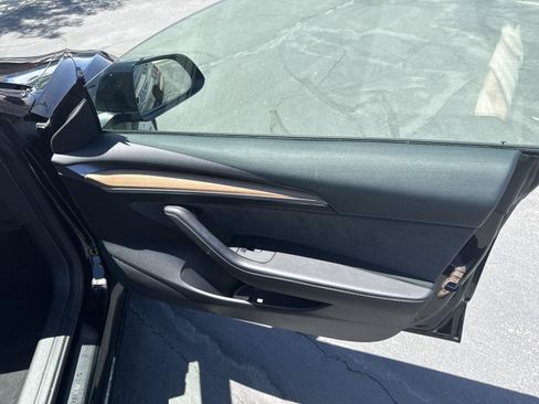 Used 2023 Tesla Model 3 Standard Range RWD image 28