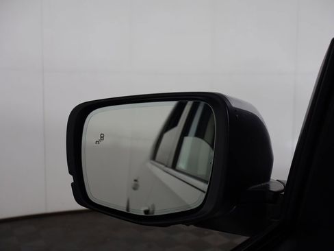 Used 2025 Honda Pilot Elite image 43