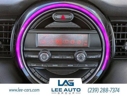 Used 2016 MINI Cooper 4-Door Hardtop image 16