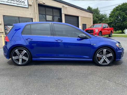 Used 2016 Volkswagen Golf 4-Door AWD/4WD image 2