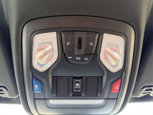 Used 2021 RAM 1500 Big Horn image 33