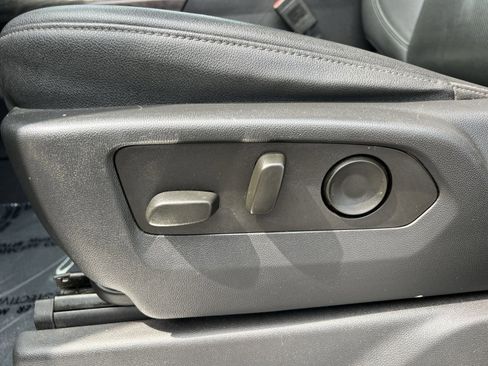 Used 2023 Chevrolet Silverado 1500 LTZ AWD/4WD image 21