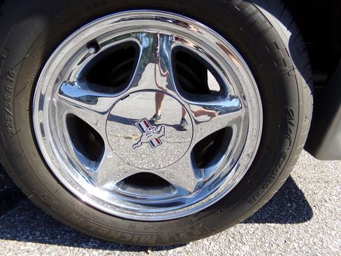 Used 1991 Ford Mustang GT image 34