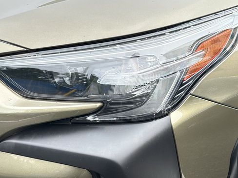 Used 2024 Subaru Outback Premium AWD/4WD image 7