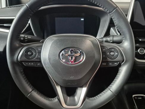 Certified 2025 Toyota Corolla XSE FWD image 18
