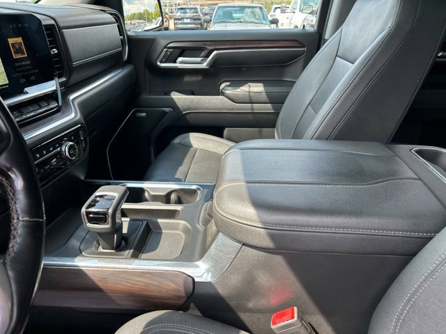 Used 2023 GMC Sierra 1500 SLT w/ SLT Convenience Package AWD/4WD image 30