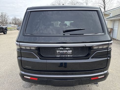 New 2026 Jeep Grand Wagoneer 4WD image 7