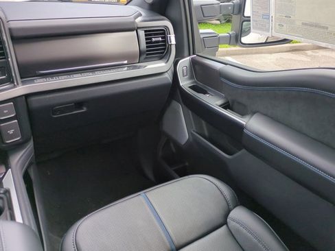 New 2026 Ford F250 Platinum image 17