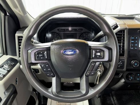 Used 2022 Ford F250 XL w/ Power Equipment Group image 18