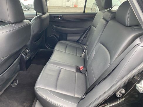 Used 2015 Subaru Outback 3.6R Limited image 23