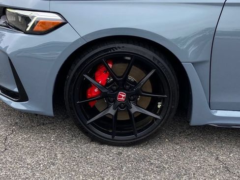 Used 2023 Honda Civic Type R image 12
