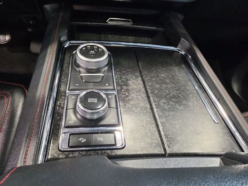 Used 2023 Ford Expedition Limited AWD/4WD image 25