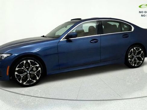 Used 2025 BMW 330i Sedan RWD image 4