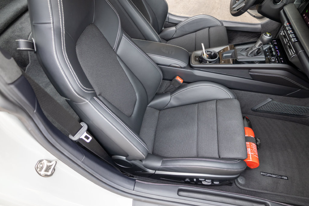 Used 2024 Porsche 911 GT3 RWD image 14