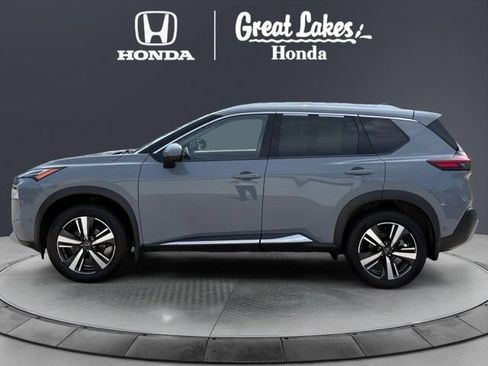 Used 2023 Nissan Rogue Platinum w/ Platinum Premium Package AWD/4WD image 3