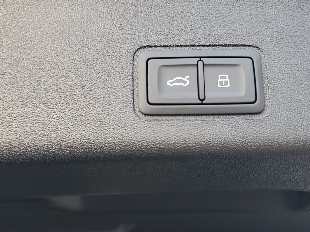 New 2026 Audi Q3 quattro 2.0T AWD/4WD image 16