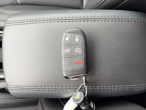New 2026 Jeep Compass Limited AWD/4WD image 25