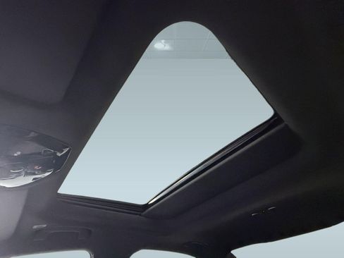 Used 2024 BMW 530i image 14