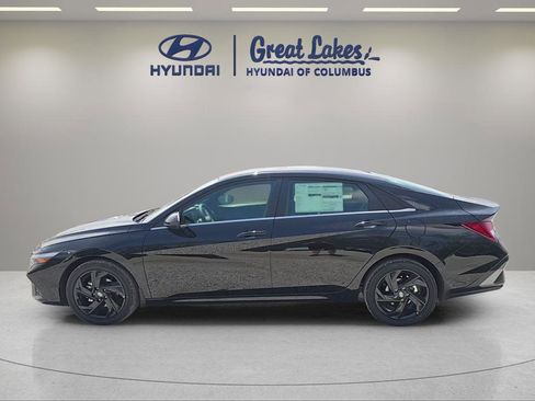 New 2026 Hyundai Elantra SEL Sport Premium FWD image 8