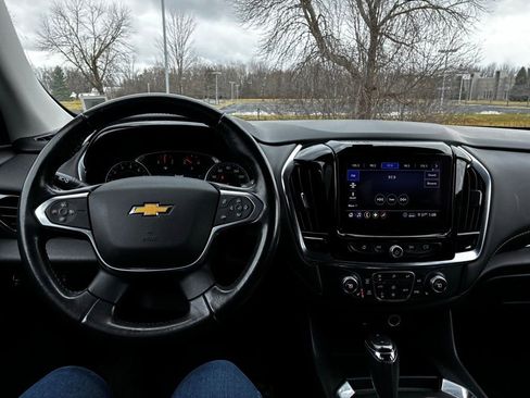 Used 2020 Chevrolet Traverse LT w/ LPO, Floor Liner Package image 26